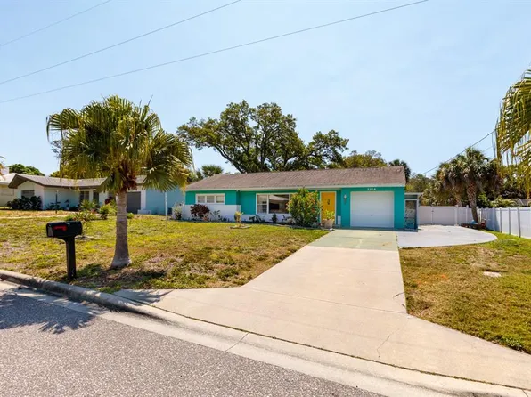3164 Renatta Dr, Belleair Bluffs, FL 33770