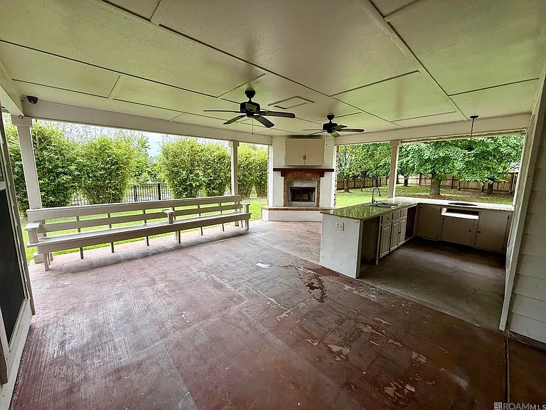 10408 Springtree Ave — Photo 17