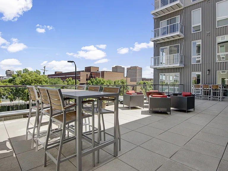 7west — Photo 22