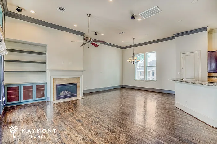 2207 Hilshire Glen Ct — Photo 9