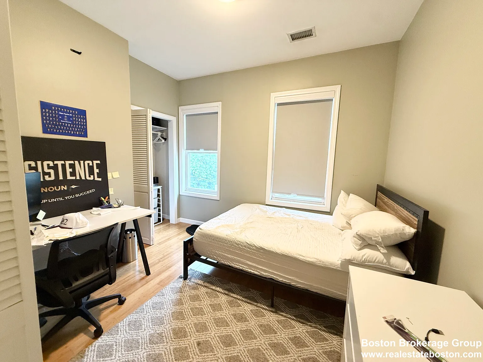 4 bed, 1200 sqft, $5,650 — Photo 3
