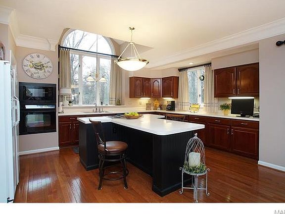 3rd image of 2203 Edge Wood Manor Ln