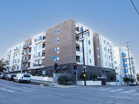 2nd image of 1101 S Harvard Blvd Unit 510