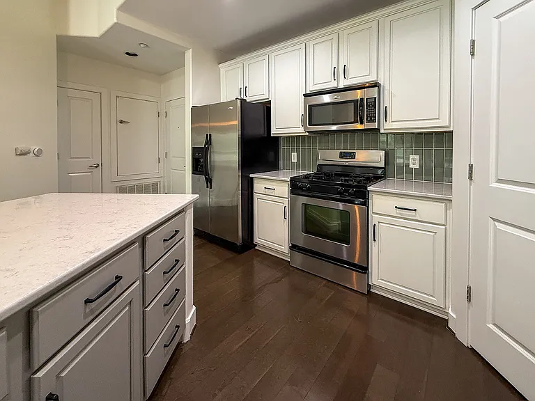 945 E Playa Del Norte Dr #2010 — Photo 5
