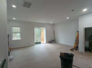 425 Prospect Ave APT 10, East Aurora, NY 14052