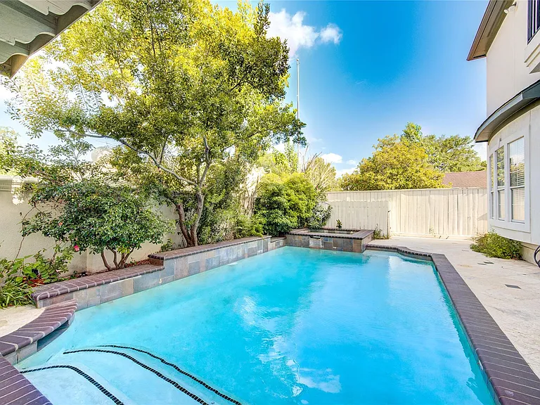 2124 Nantucket Dr #A — Photo 25