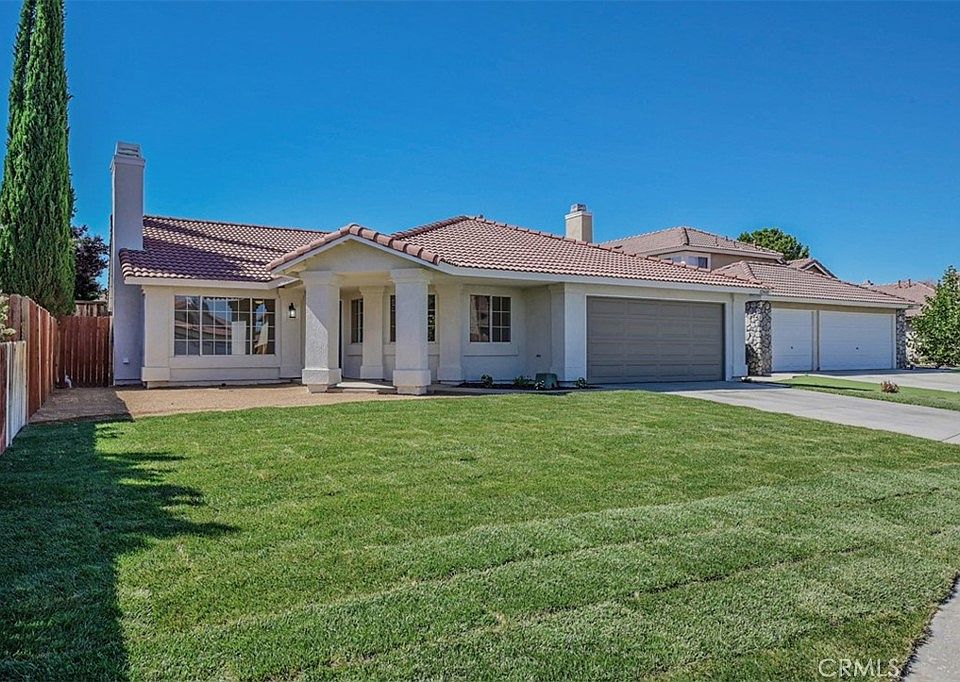 1st image of 12601 Silver Saddle Way