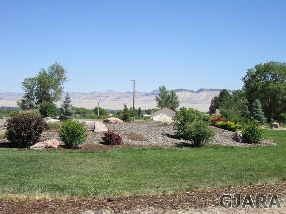 5th image of 227 Meeka Ct