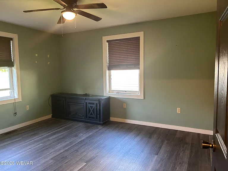 1820 Blanchard Ave — Photo 9