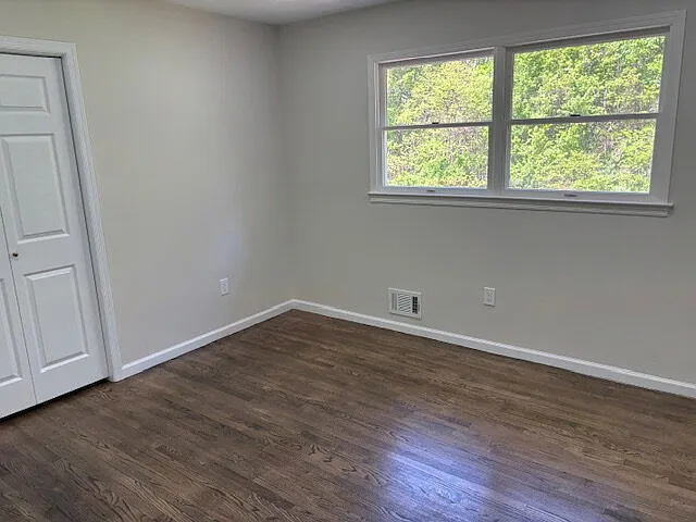 127 Stockton Ave — Photo 21