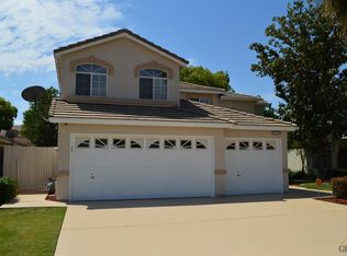 11119 Open Trail Rd, Bakersfield, CA 93311