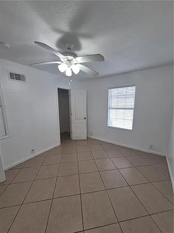 2500 Manson Ave #404 — Photo 5