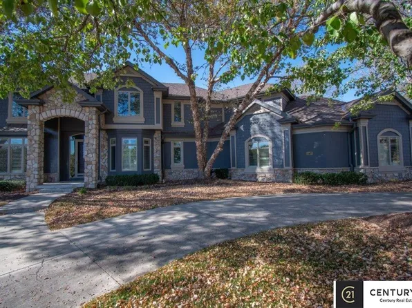 3714 S 170th Ct, Omaha, NE 68130