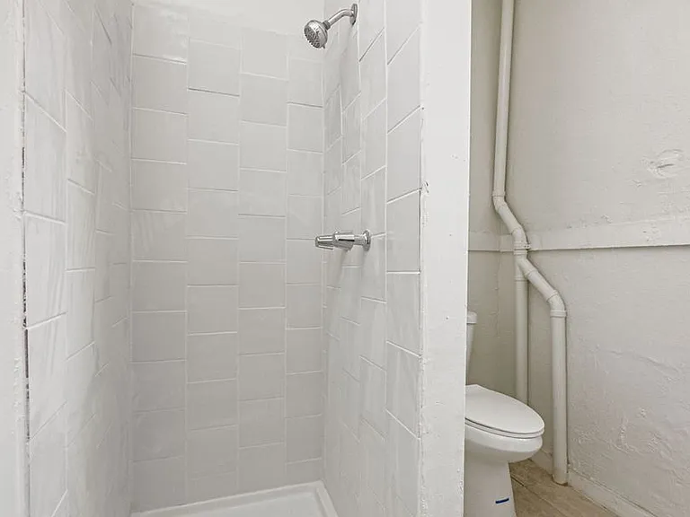 809 N Virginia St — Photo 9