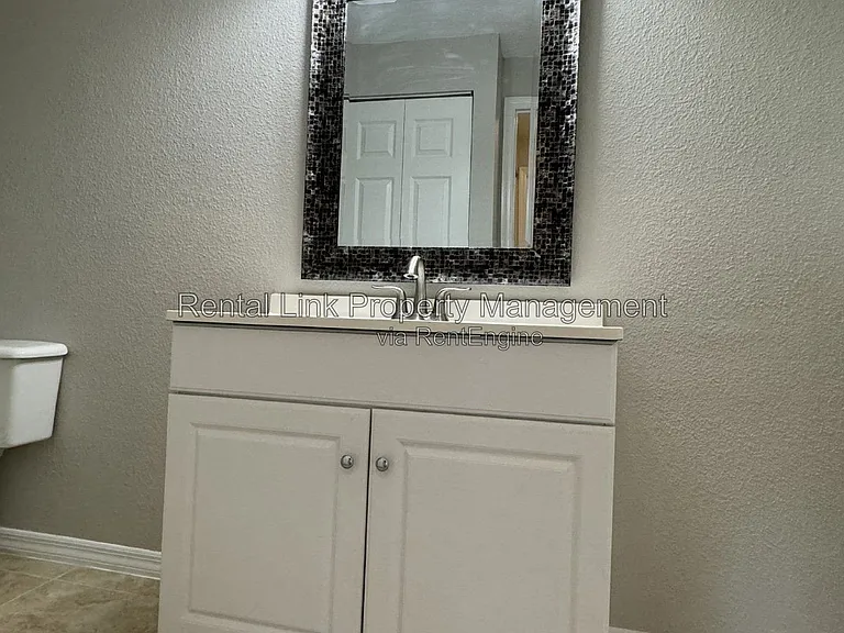 11530 Villa Grand #1121 — Photo 30