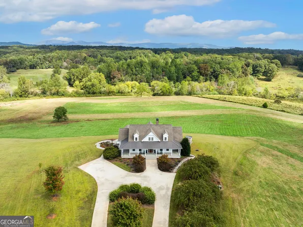 715 Ridge Rd, Clarkesville, GA 30523