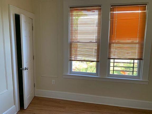 3rd image of 387 Littleton Ave #2