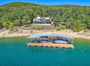 22011 Pine Log Rd, Garfield, AR 72732