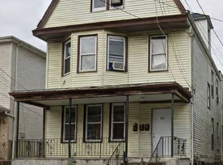 289 S 11th St #3, Newark, NJ 07103