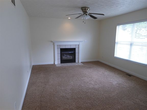 4th image of 7780 Ravenwood Ln