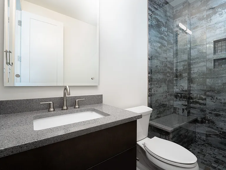 2934 N Hall St #401 — Photo 25