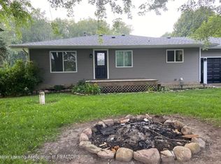 4193 Morton Rd, Stockbridge, MI 49285