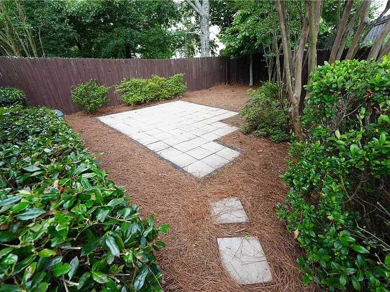 2040 Keenland Ct — Photo 11