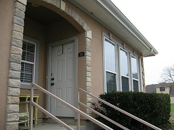 2nd image of 119 Stone Hill Dr