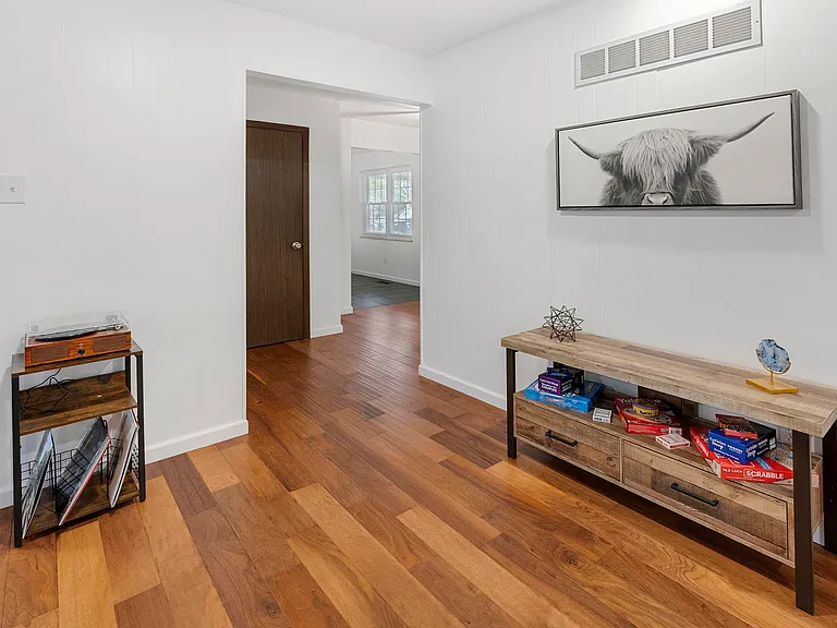 1000 Providence Rd — Photo 12