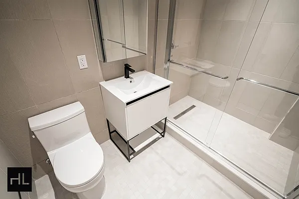 Rented by Highline Residential | media 44