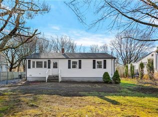 47 Shady Lea Rd, North Kingstown, RI 02852