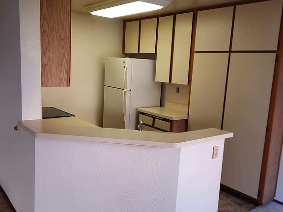 3rd image of 9721 Mesa Springs Way Unit 173