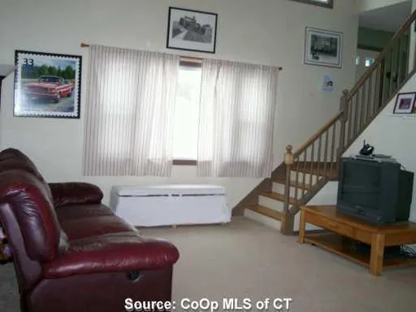5 Sunnyside Ave, Hamden, CT 06518