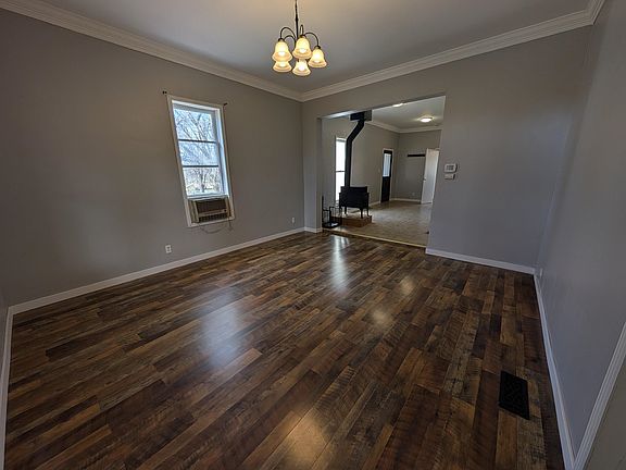 3rd image of 16184 Chipeta Rd