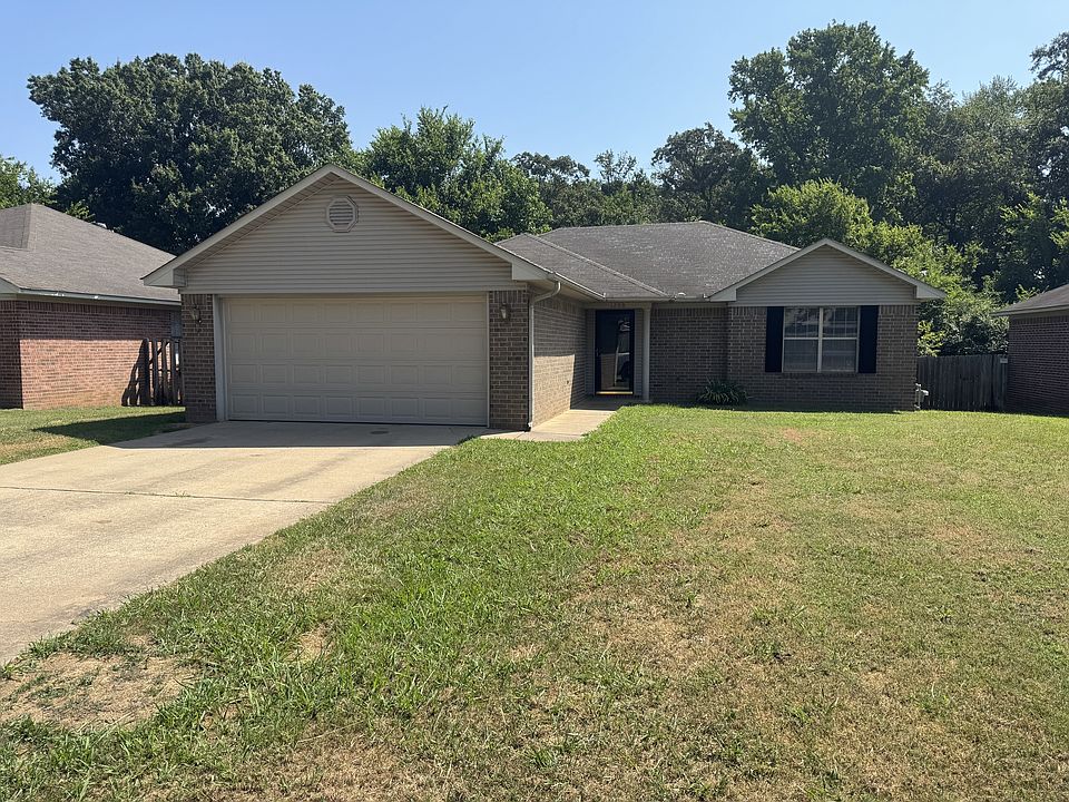 1st image of 1290 Pyramid Dr