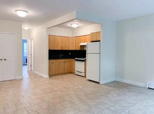 19-16 22nd Rd #3R, Astoria, NY 11105