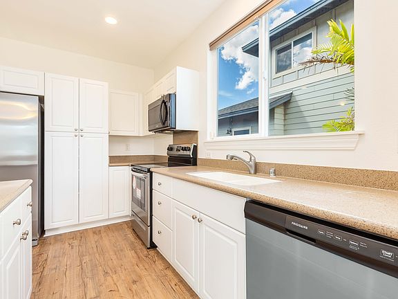 2nd image of 1101 Kukulu St Unit 72