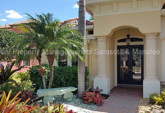 3rd image of 4683 Tuscana Dr