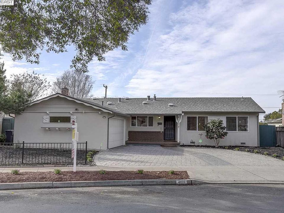 2nd image of 41777 Marigold Dr