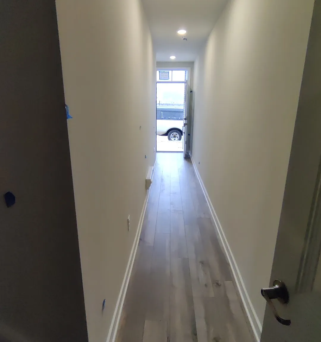 3 bed, 2.5 bath, 1868 sqft, $3,290 — Photo 3