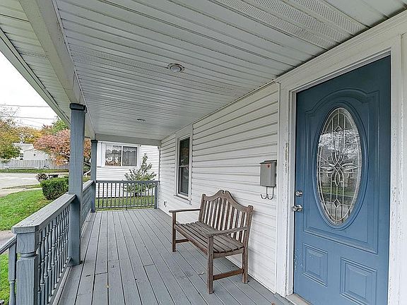 4th image of 116 E Dartmore Ave