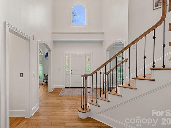 2nd image of 13436 Scanlan Way