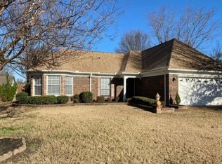 6638 Millgrove Park Dr, Memphis, TN 38135