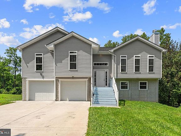 3rd image of 266 Riverside Dr
