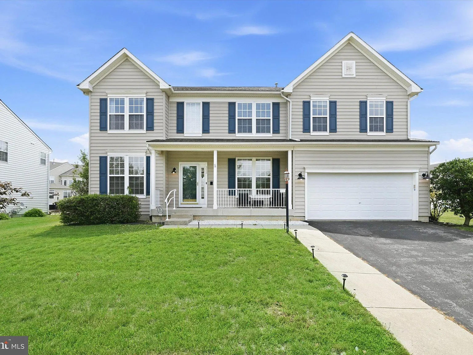 4 bed, 3.5 bath, 2949 sqft, $3,500 — Photo 1