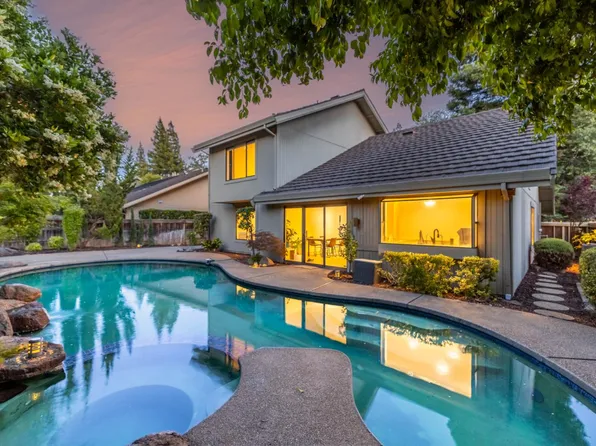 11321 Sutters Mill Cir, Gold River, CA 95670