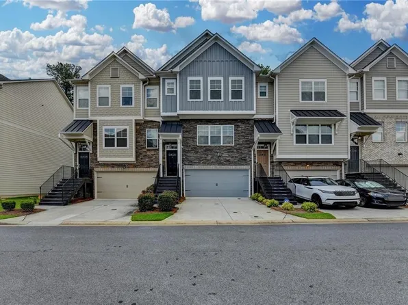 2719 Hedgeway Cir, Kennesaw, GA 30144