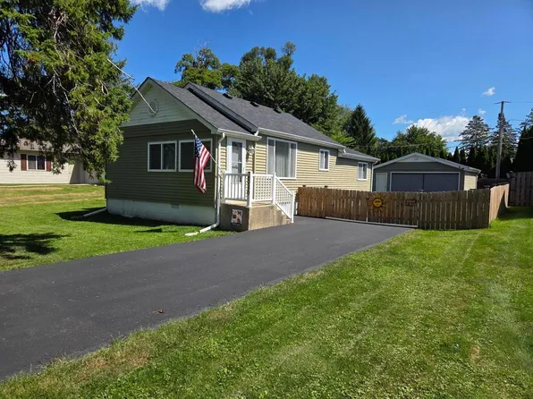 2816 Mabie STREET, Delavan, WI 53115