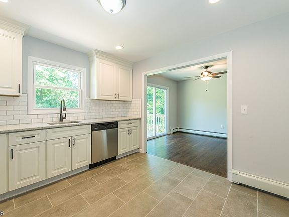 2nd image of 60 Barry Dr N