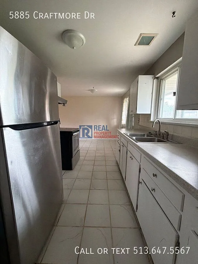 4 BR 2 BA Huber Heights Ranch Home — Photo 2